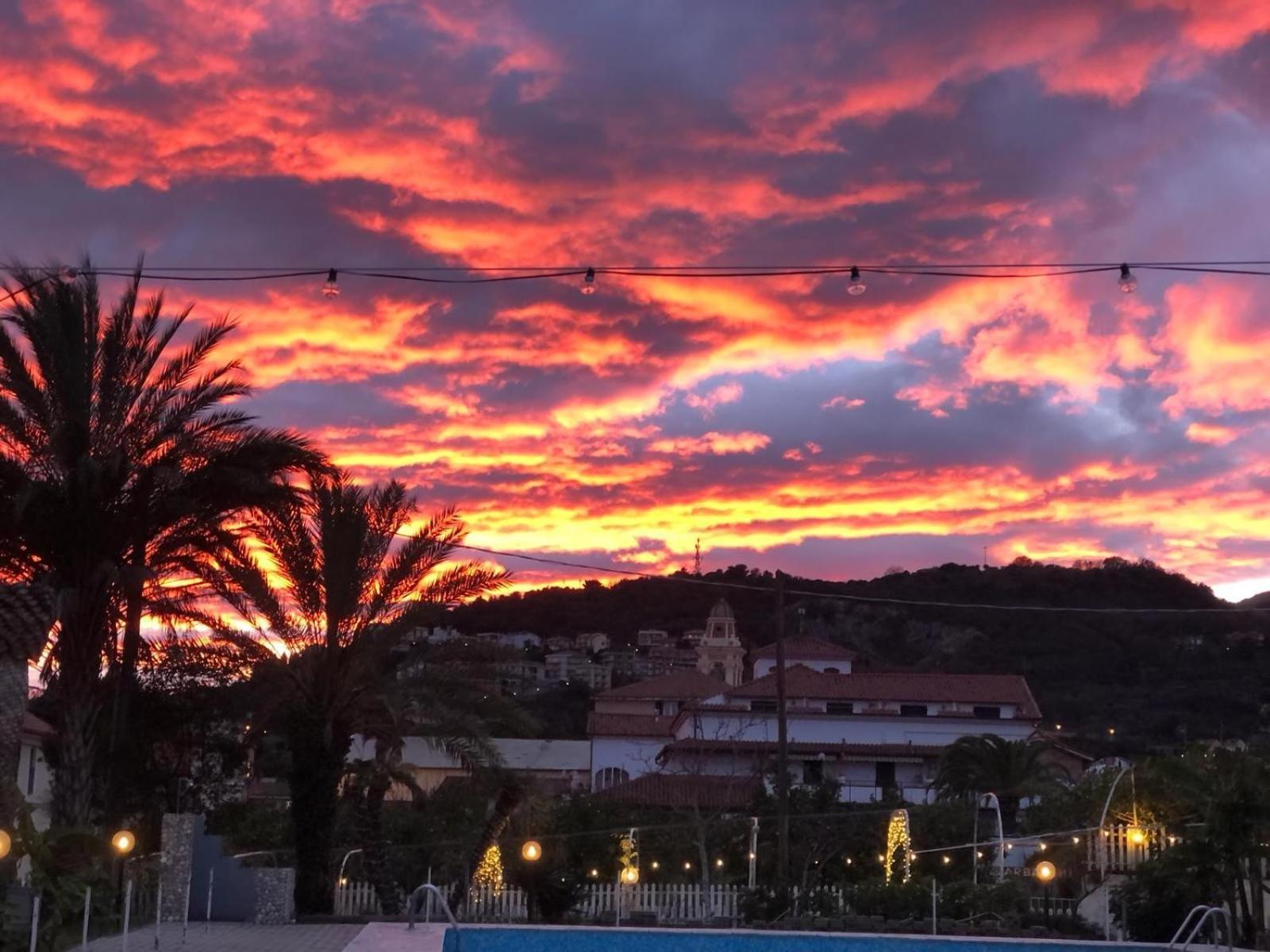 Al Borgo Village Pietra Ligure Exterior foto